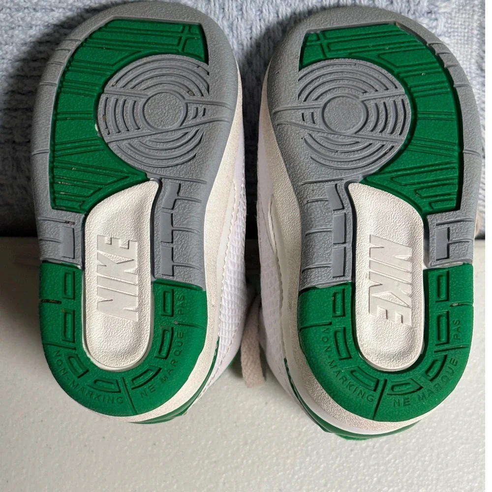 Nike Air Jordan 2 Retro DQ8563-103 Lucky Green Flight Club Shoes Toddler Size 4C
